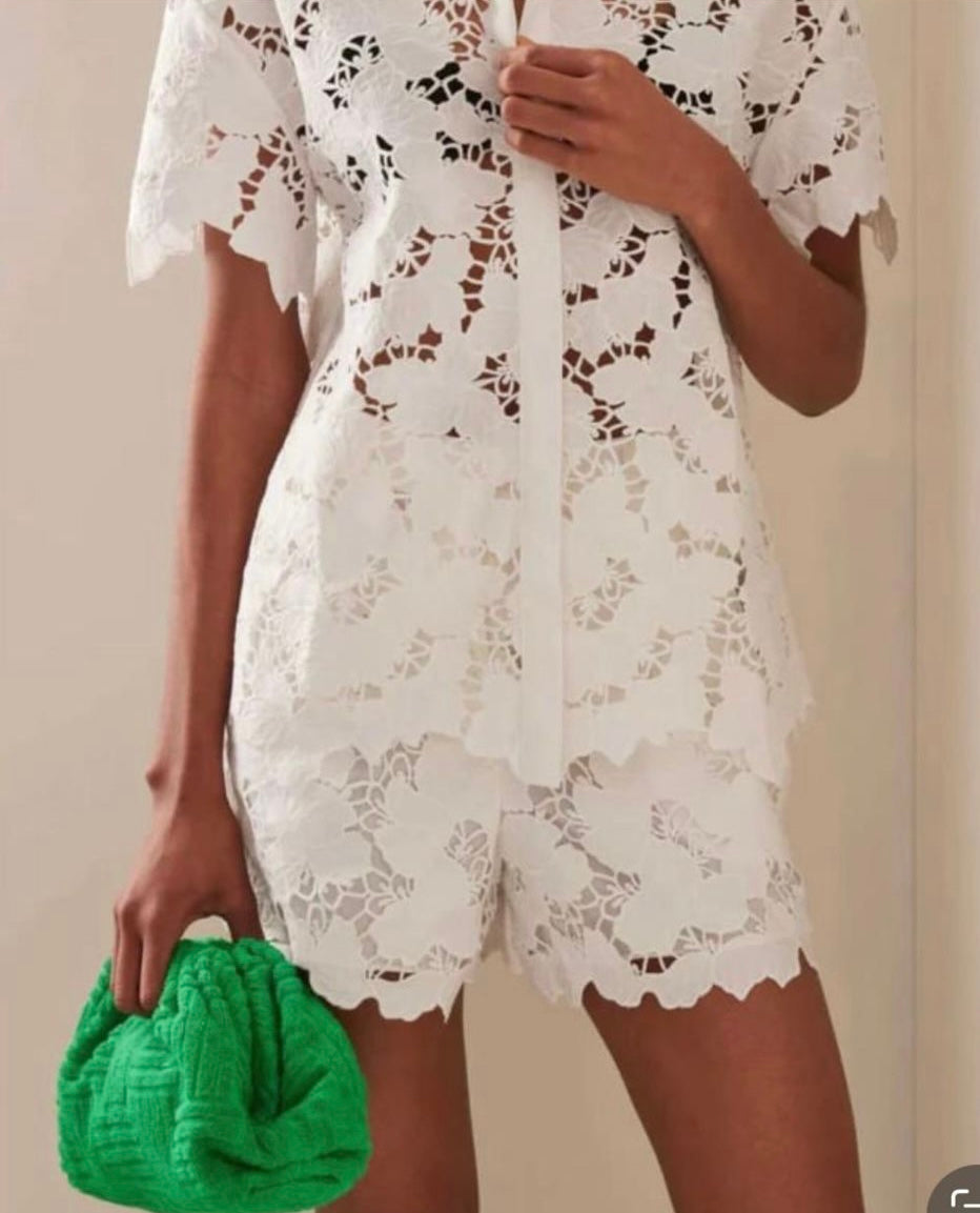 White Short Pants Set